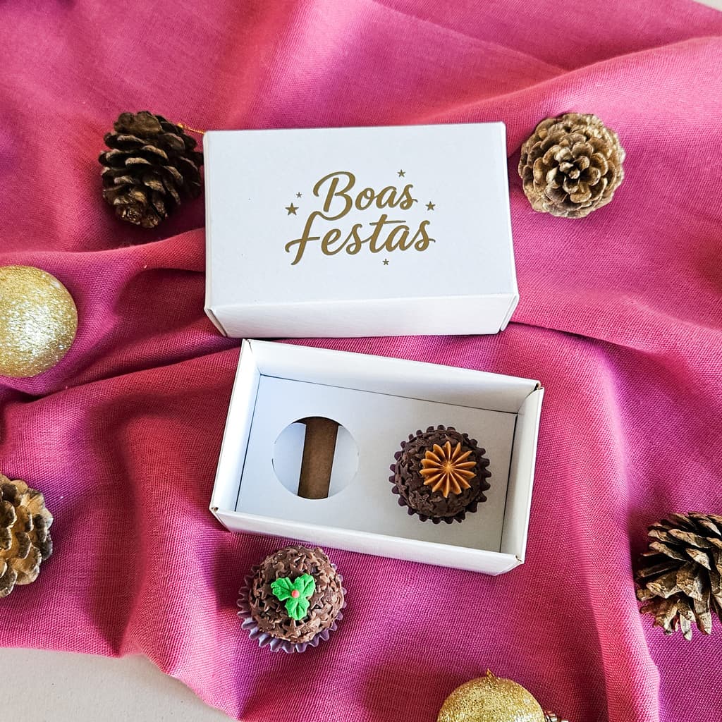 10 Caixas com berço para 2 Brigadeiros- Hot Stamping de Natal - Linha Basica
