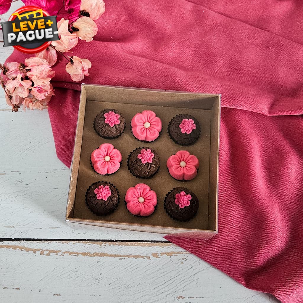 10 Caixas com berço para 9 brigadeiros kraft - Escolha a Tampa