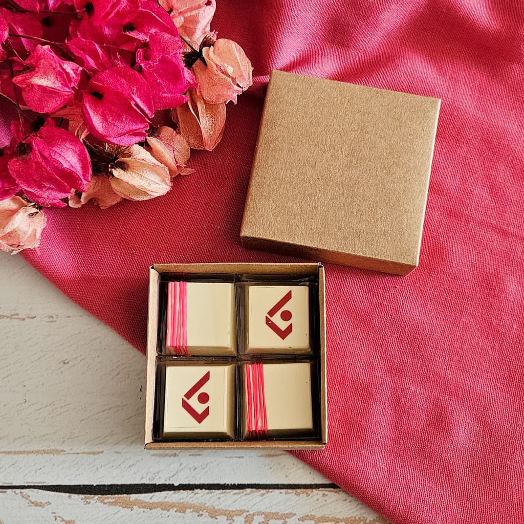 10 Caixas para 4 Doces Finos/Bombons - Kraft - alt 3cm - Tampa Papel