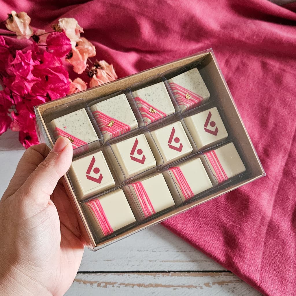 10 Caixas para 12 Doces Finos/Bombons - Kraft - alt 3cm - Tampa Trasnparente